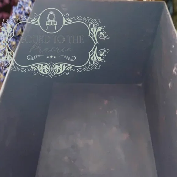 Vintage Metal Box ~ Restyled! - Picture 3 of 6